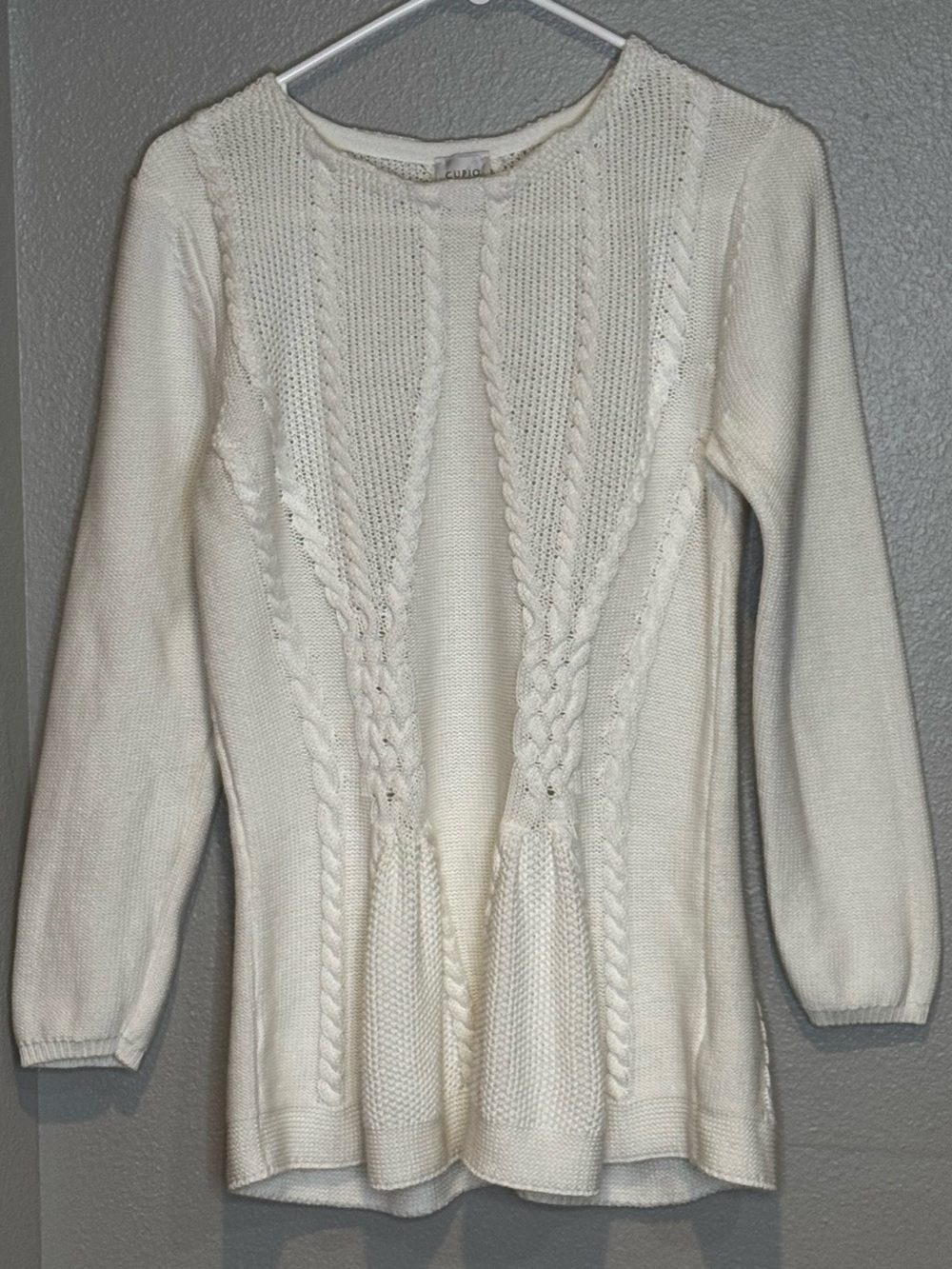 Cupio Cream Cable-Knit Crewneck Sweater
